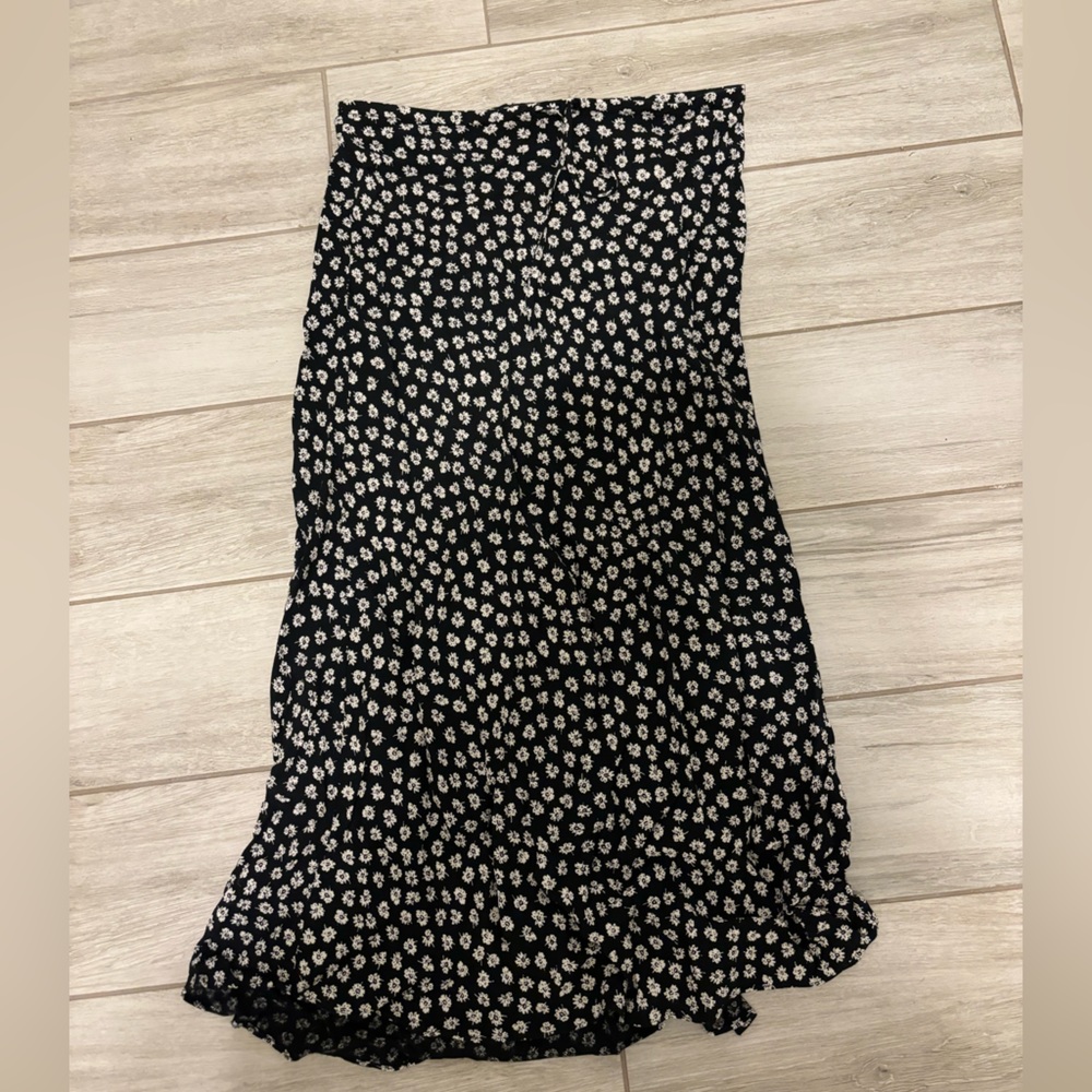 Madewell floral midi skirt size 4